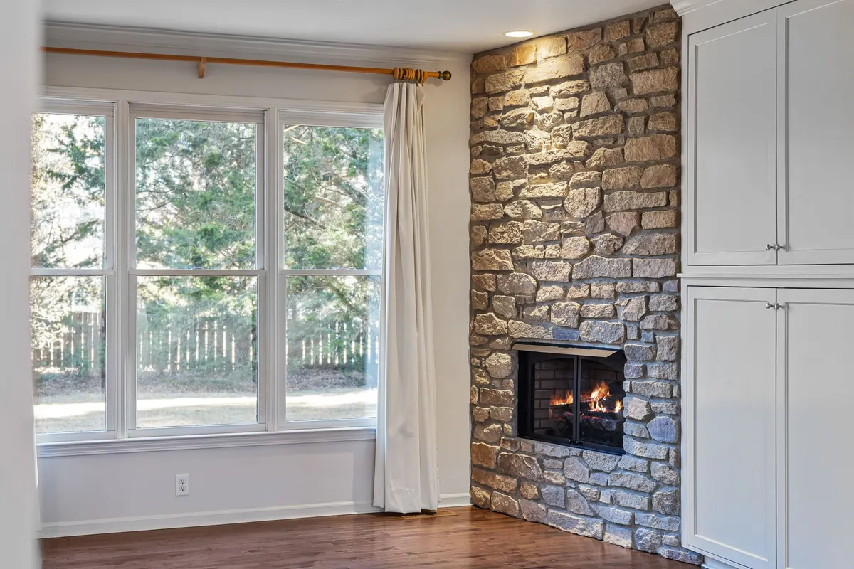 10 Curtain Hanging Mistakes That Make Rooms Look Smaller